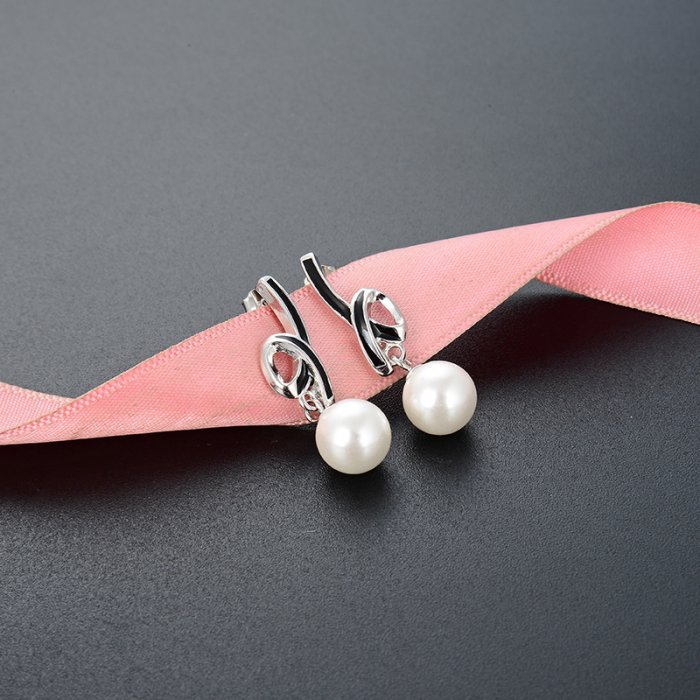 Relando Pearl Earrings Silver Silver Plated